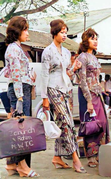 Fesyen 60an 70an 80an Perempuan