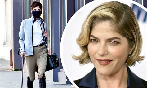 selma blair reveals shes   remission   multiple