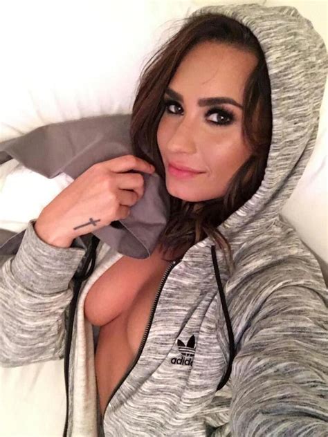 demi lovato famous cleavage pic leaked celebrity leaks scandals leaked sextapes