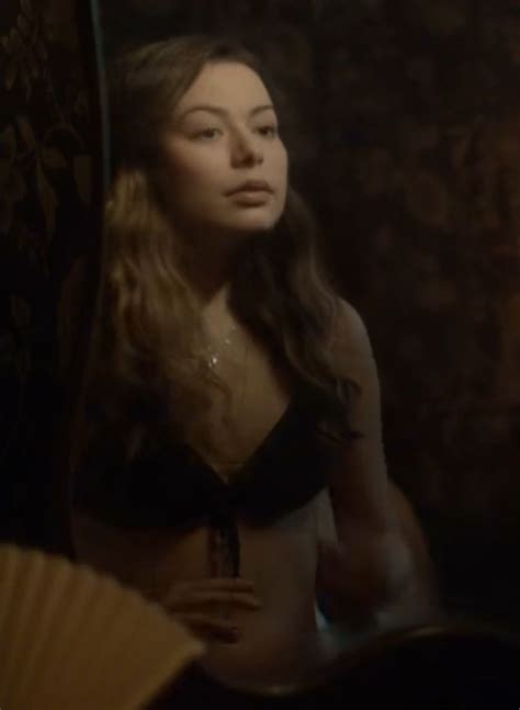 miranda cosgrove desnuda en the intruders