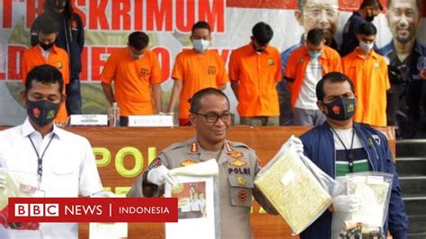 Pesta Gay Polisi Kenakan Pasal Muncikari Dan Pornografi Ke Kelompok