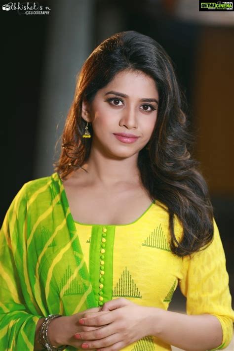 Actress Nabha Natesh 2018 Latest Beautiful Images Gethu