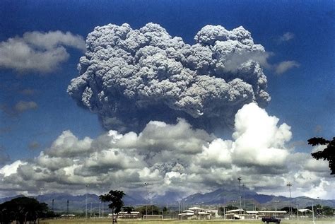 annotated volcano exploring pinatubos devastating eruption  years  wired