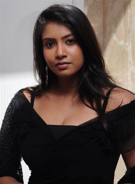 sexy actress  india south actress sangavi