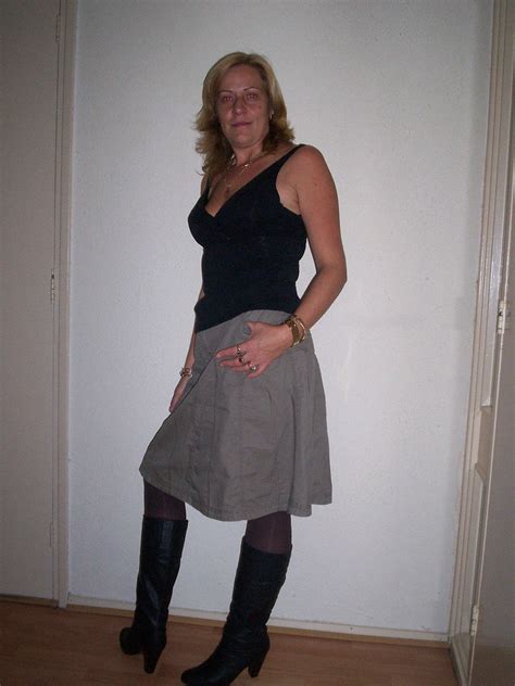 Very Nice Mature Lady In Boots Fixx1 Flickr
