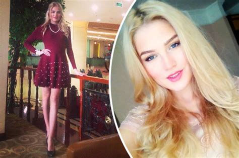 Stunning Selfies Breathtaking Blonde Named World S Most Photogenic