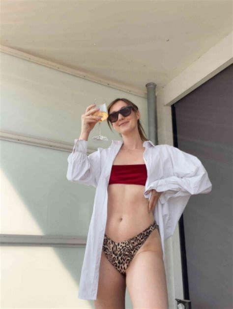 9 Hot Sexy New Sjokz Bikini Pics