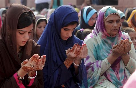 217 pakistani pilgrims tracked in saudi arabia 85 missing the himalayan times