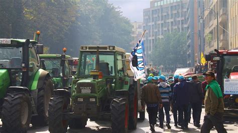 stelling boeren moeten massaal naar brussel om te protesteren tegen handelsdeal mercosur