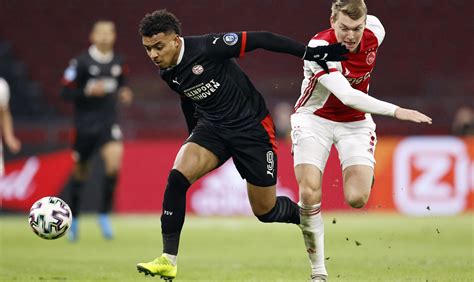 na echte topper ajax psv  niemand zeggen dat nederlands voetbal saai  ew