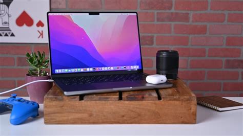 max chips  tested  future macbook pro