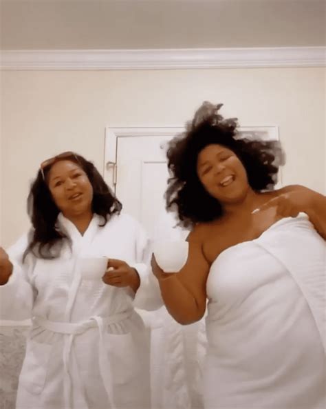 Lizzo And Mom Dance Together In Bath Towels And Robes