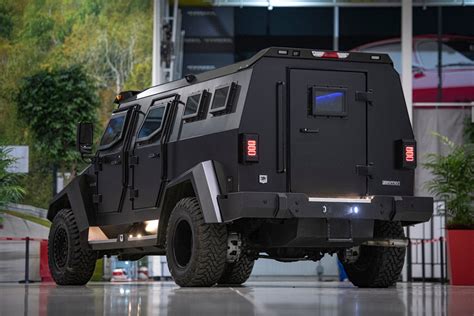 inkas sentry civilian   ford   armored swat truck  rich