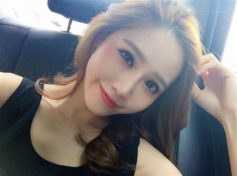 japanese netizens go crazy again for this gorgeous taiwanese woman soranews24