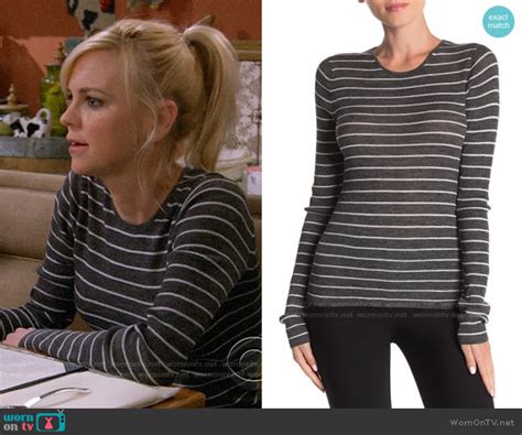 wornontv christy s grey striped top on mom anna faris