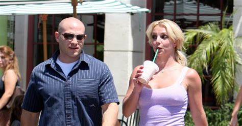 Making In Love Busty Britney Spears Shows Pokies In Pink Tank Top