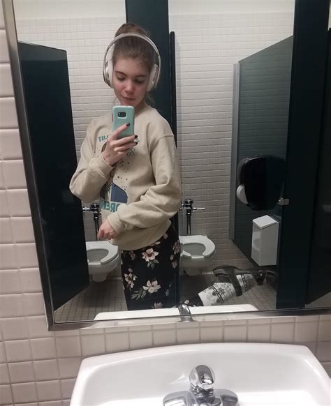Bathroom Selfie Dont Mind The Toilets Theyre Just Chilling [19f