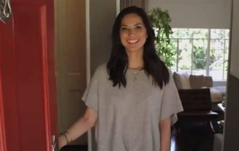 Olivia Munn Flaunts Hot Bikini Bod On Vacation