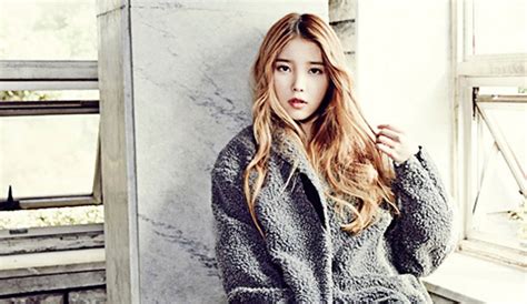 iu for elle korea s november 2013 issue couch kimchi