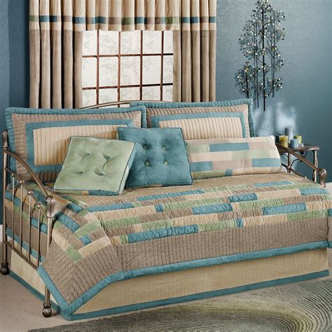 synergy daybed coverlet bedding set