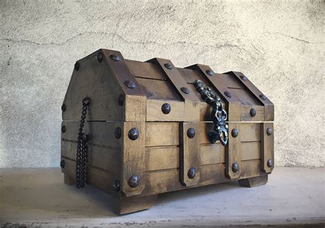 vintage treasure chest jewelry box mens jewelry box humpback wooden chest red velvet interior