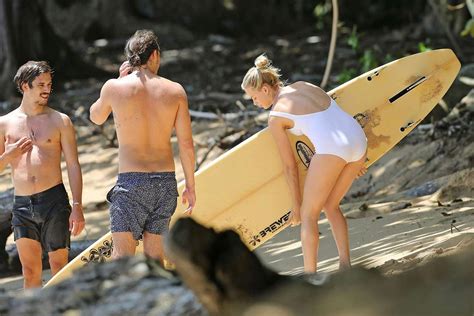 Margot Robbie Topless Sunbathing In Hawaii Scandal Planet