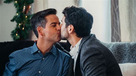 The Gay Kiss In ‘twinkle All The Way’ Could Herald A Lifetime Christmas