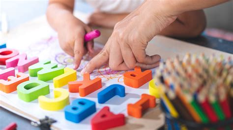 play based activities  build preschool students reading readiness