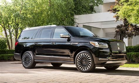 lincoln unwraps extended length navigator suv automotive news