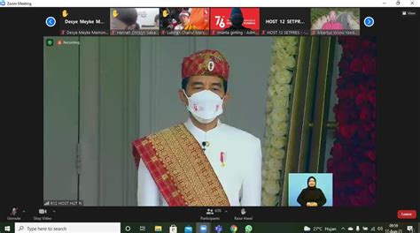 pimpin upacara  istana merdeka presiden jokowi kenakan pakaian adat lampung jokowicentreorid