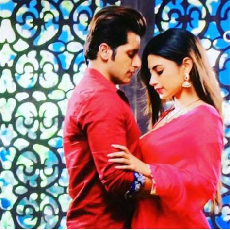 video love is in the air for shivangi and rocky in naagin 2