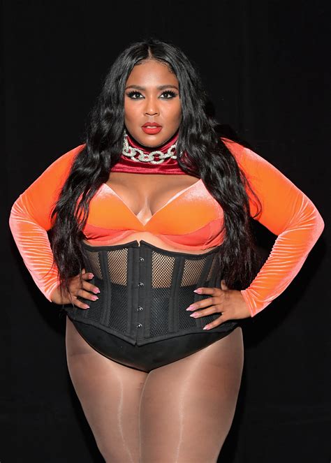 lizzo    kicked    vacation rental early glamour