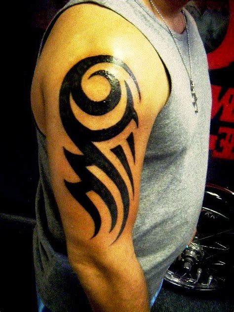 Tribal Arm Piece Tattoo Flower Tattoos Tattoo Girlie Tat… Flickr