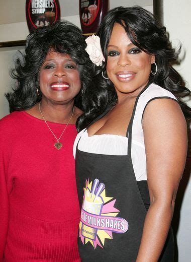 celebrities and their mothers pic s of women and couples celebrity moms mothers love mom