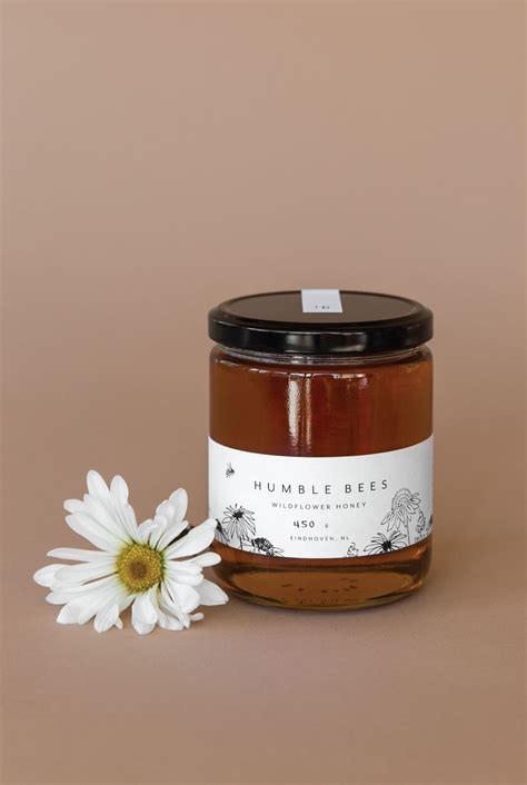 humble bees branding packaging saturday studio miel miam pots