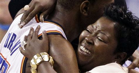 kevin durant s mom on the tough love that led to son s success cbs news