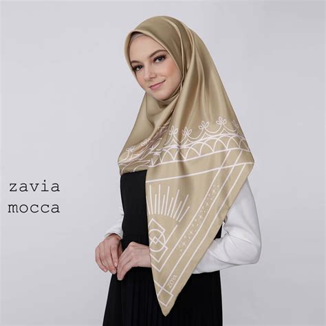 hijab satin segi empat warna putih voal motif