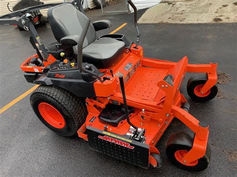 kubota  turn lawn mowers  power equipment