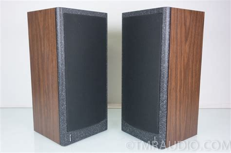 allison acoustics al  speakers walnut finish   room