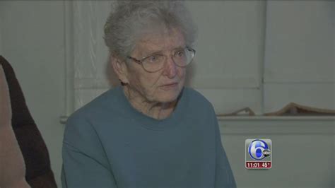 91 Year Old Woman Fights Off Intruder In Her Home Abc13 Houston