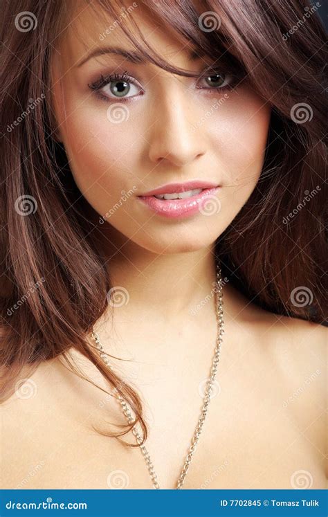 Het Portret Van De Close Up Van Sexy Kaukasische Jonge Vrouw Stock