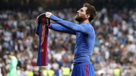 Lionel Messi S Greatest Moments At Real Madrid S Santiago Bernabeu Hom