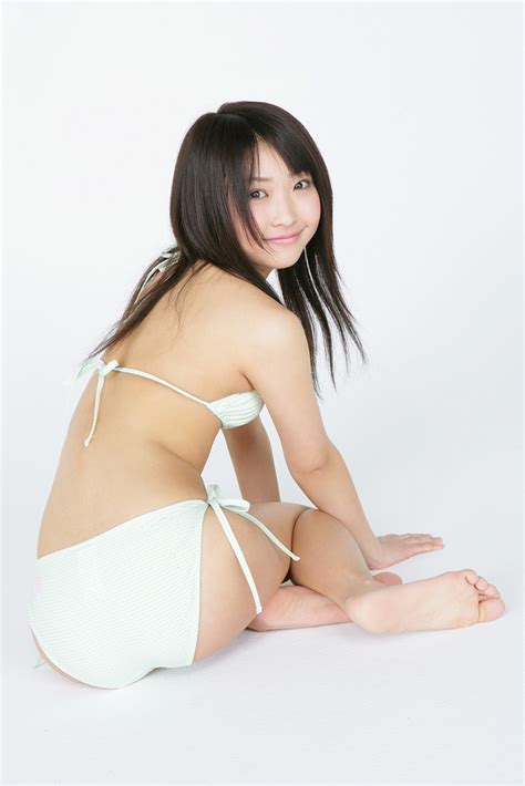 yoshiko suenaga wearing a plaid bikini model photo gallery i am an