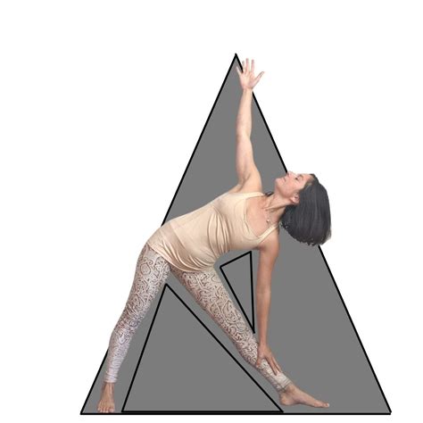 triangle pose utthita trikonasana modern yoga