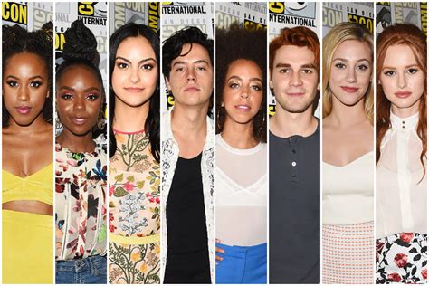 comic con 2017 the riverdale cast showed up with their