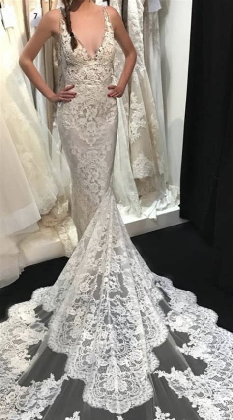 Sexy Open Neckline Lace Wedding Dress Darius Collection