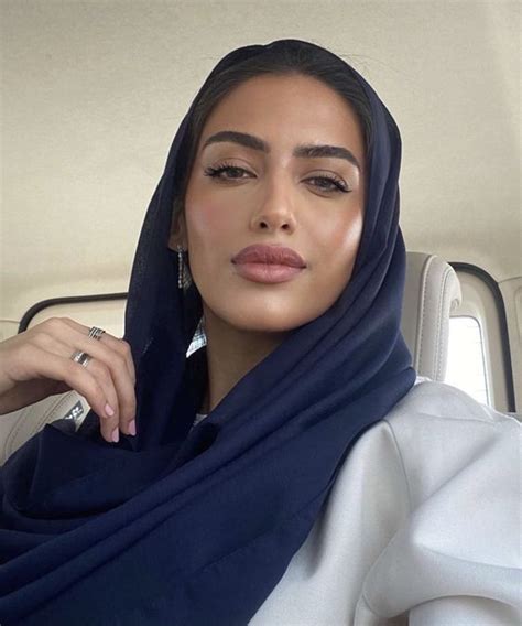 Pin By A S On ♡2 Arab Beauty Hijab Fashion Inspiration Makeup Looks