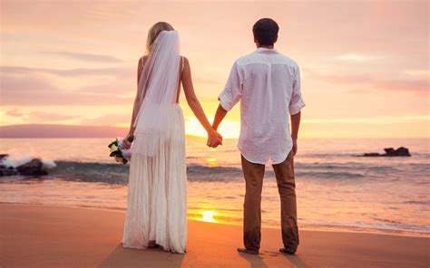 love couple   married sea beach sunset hd love wallpaper