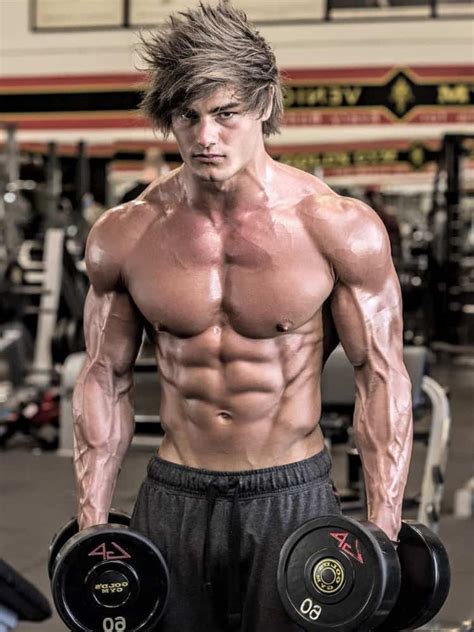top  inspiring male fitness models   updated fashionuer