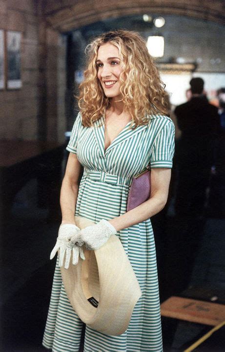 los mejores looks de carrie bradshaw